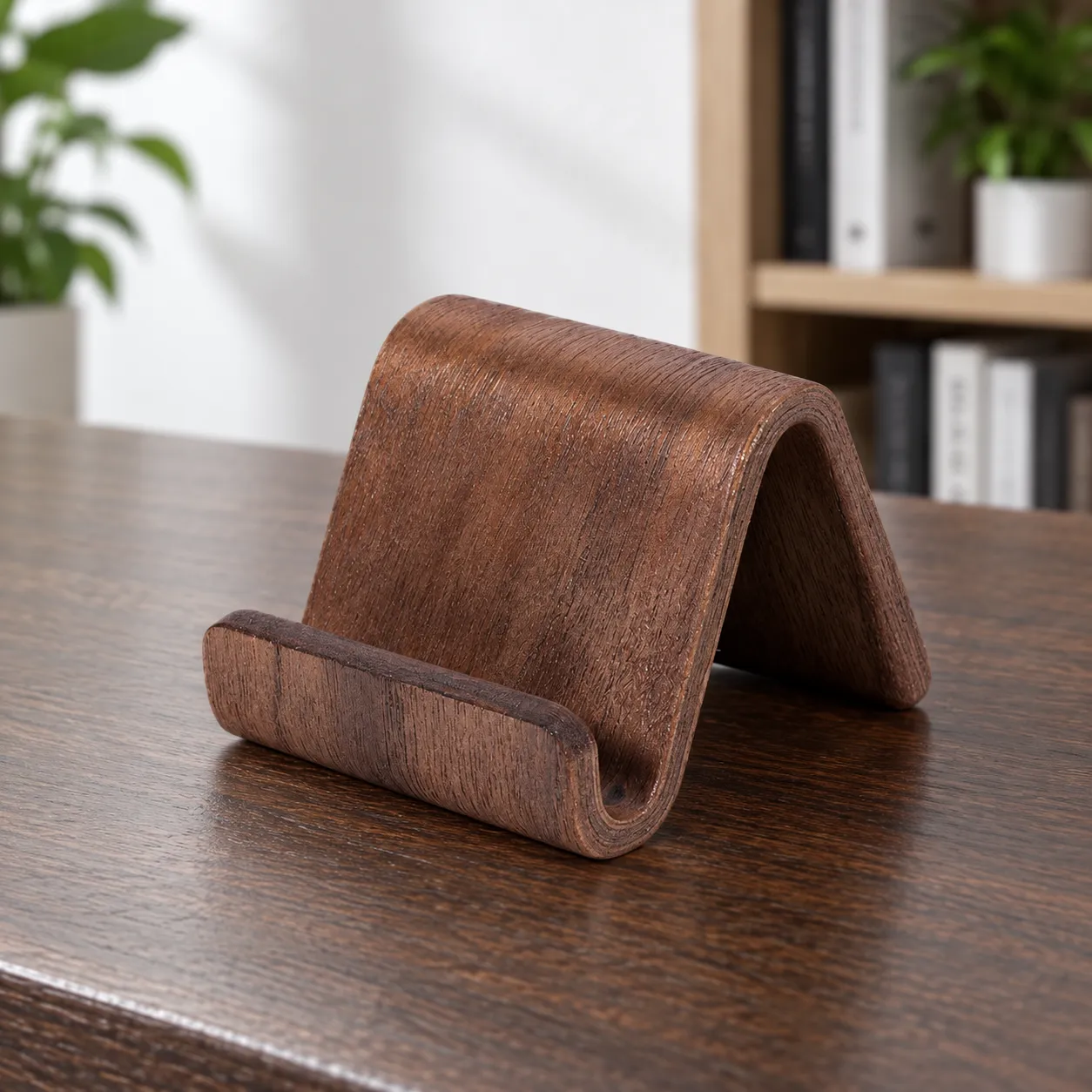 Nolan Curved Phone Stand